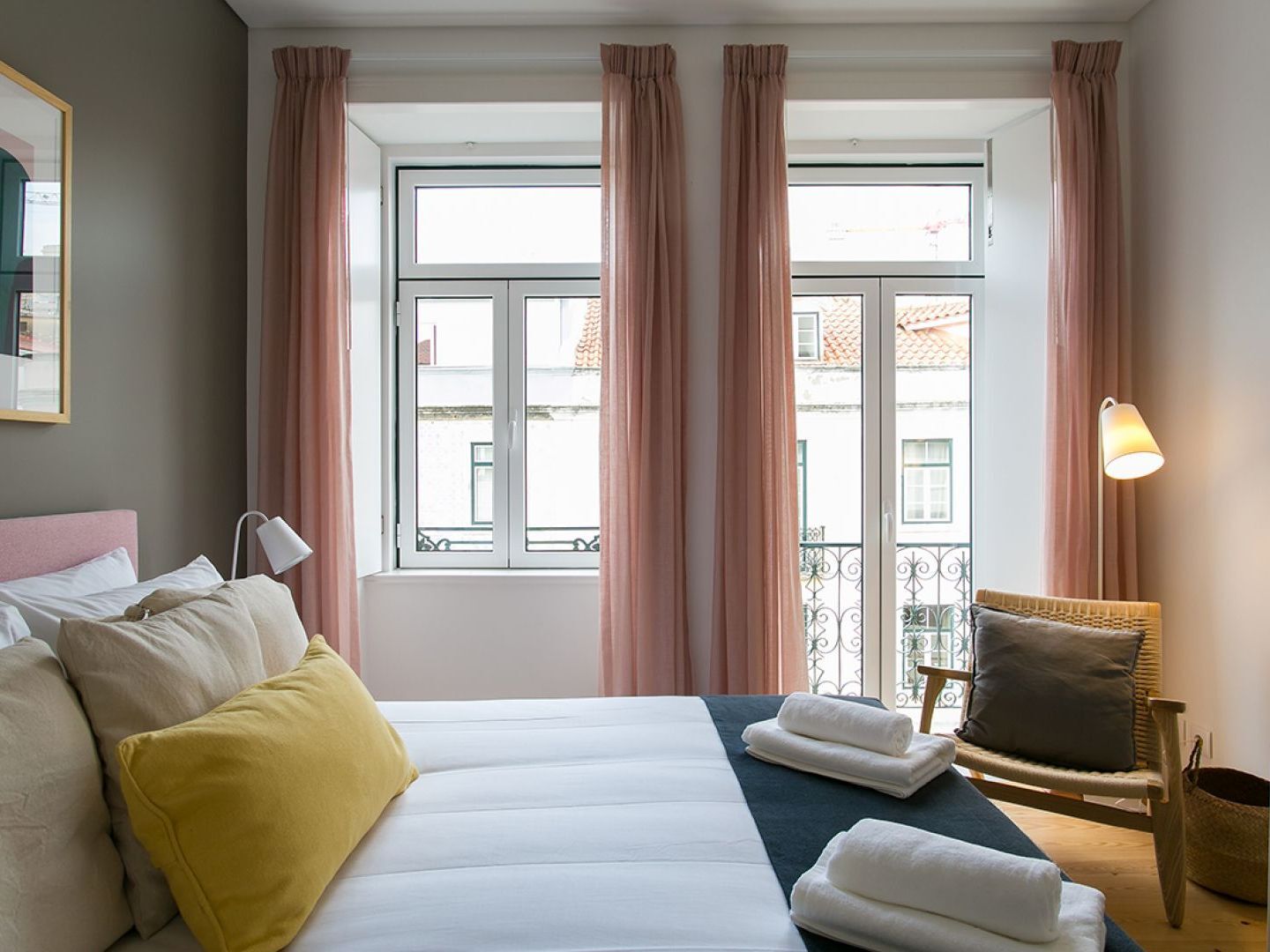 Altido Elegant City Deluxe Apartment & Altido Luxurious 3-Bedroom Apt With Terrace In Intendente Lisboa Exterior foto